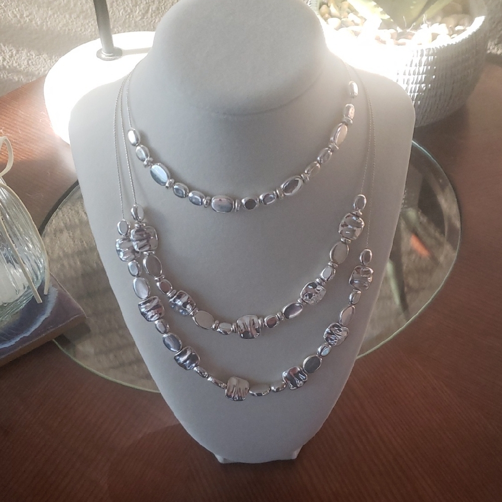 Elegant Silver Necklace Set